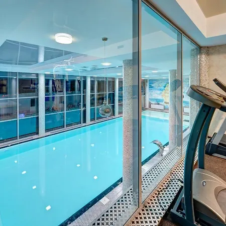 Hotel Podgore & 4*